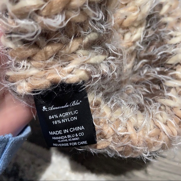 Fuzzy Winter Hat - Picture 5 of 6